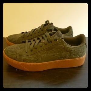 PUMA Women's Sneakers Size Women's 8